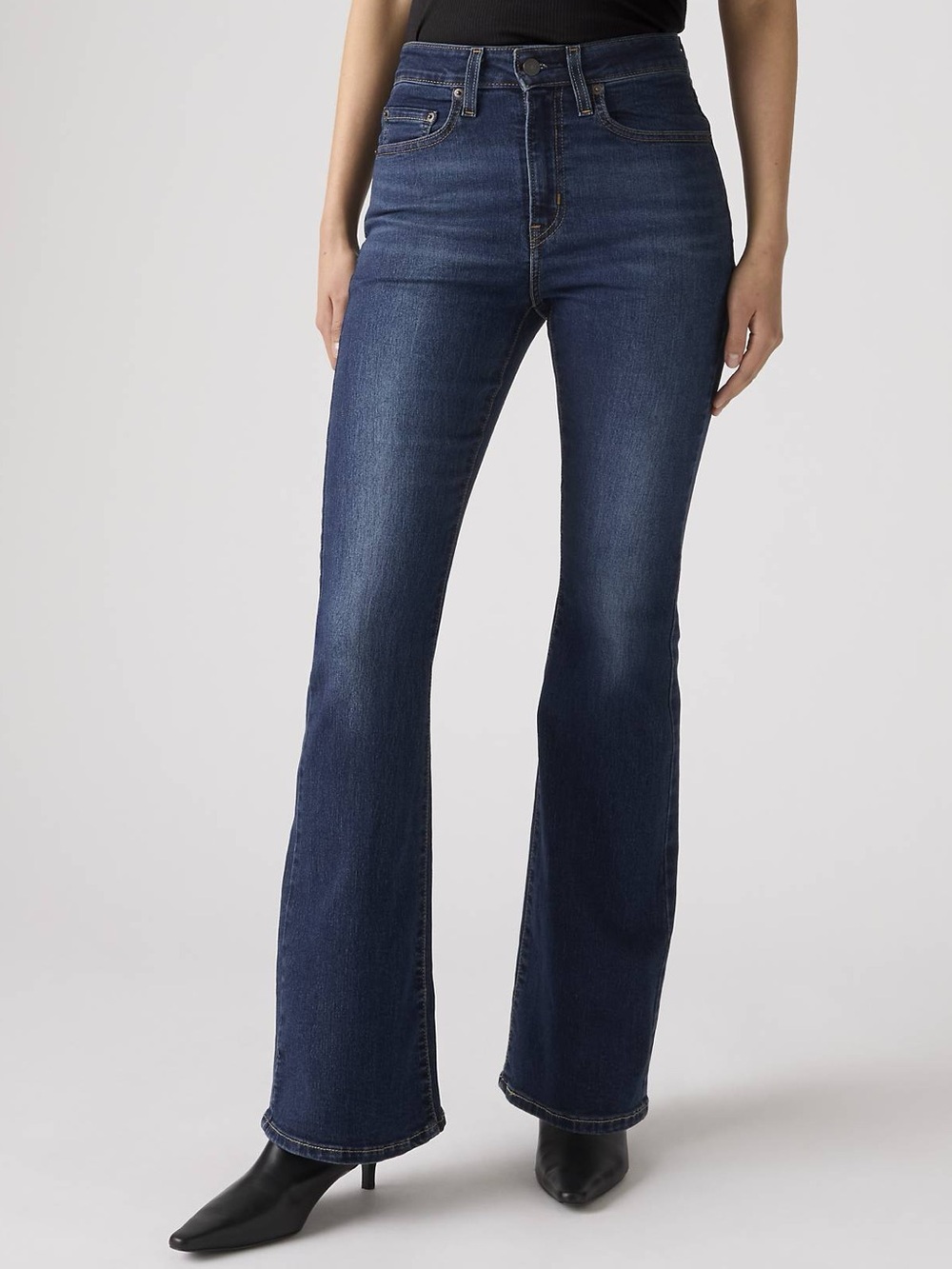 Levi’s 726 Flare jeans in dark wash, size 24.